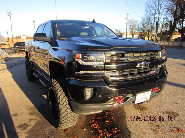 2018 Chevrolet Silverado 1500 Image 3