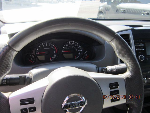 2013 Nissan Frontier Image 8