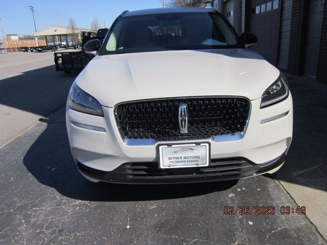 2022 Lincoln Corsair Image 2