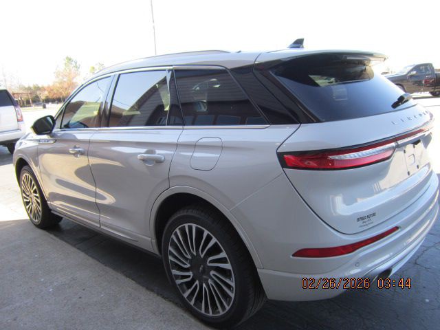 2022 Lincoln Corsair Image 4