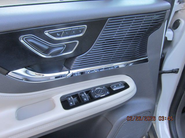 2022 Lincoln Corsair Image 11