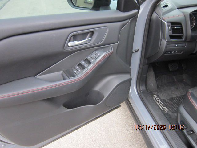 2025 Nissan Rogue Image 9