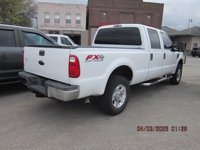 2010 Ford F-250 Image 5