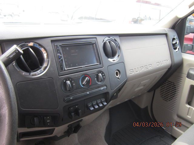 2010 Ford F-250 Image 11