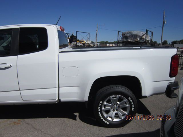 2022 Chevrolet Colorado Image 2