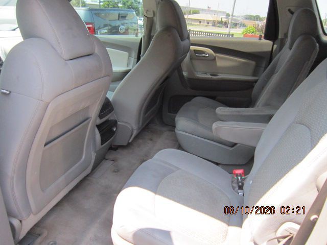 2010 Chevrolet Traverse Image 11