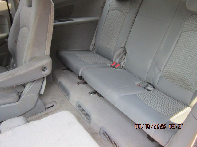 2010 Chevrolet Traverse Image 12