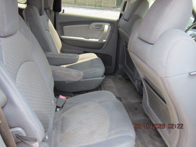 2010 Chevrolet Traverse Image 14