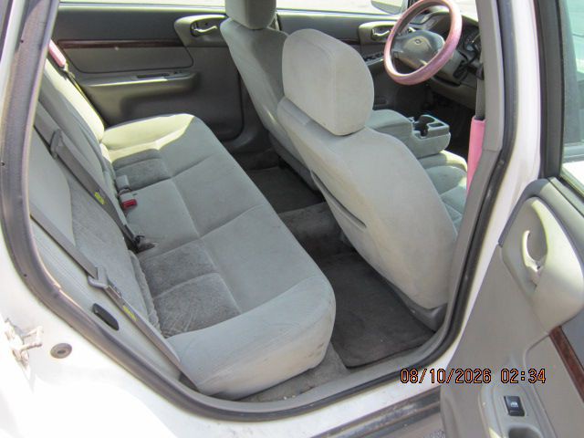 2005 Chevrolet Impala Image 12