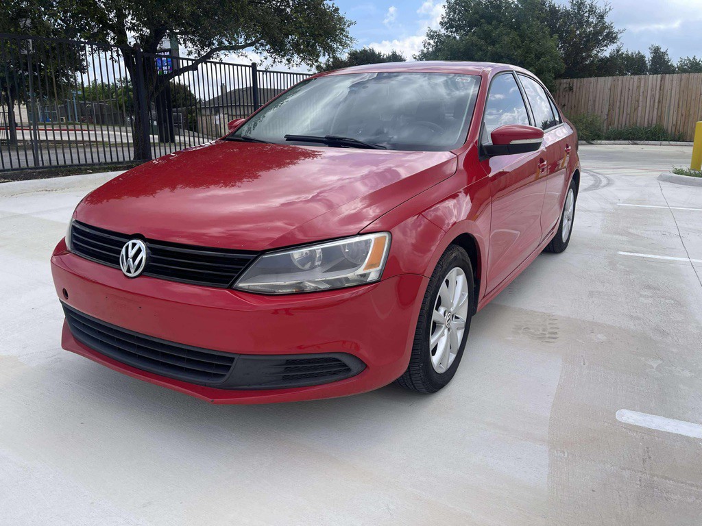 2012 Volkswagen Jetta Image 1
