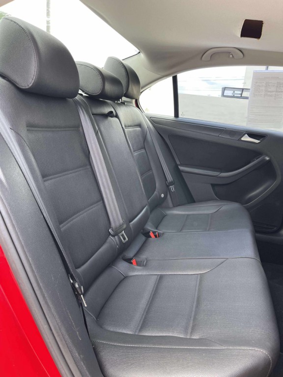 2012 Volkswagen Jetta Image 8