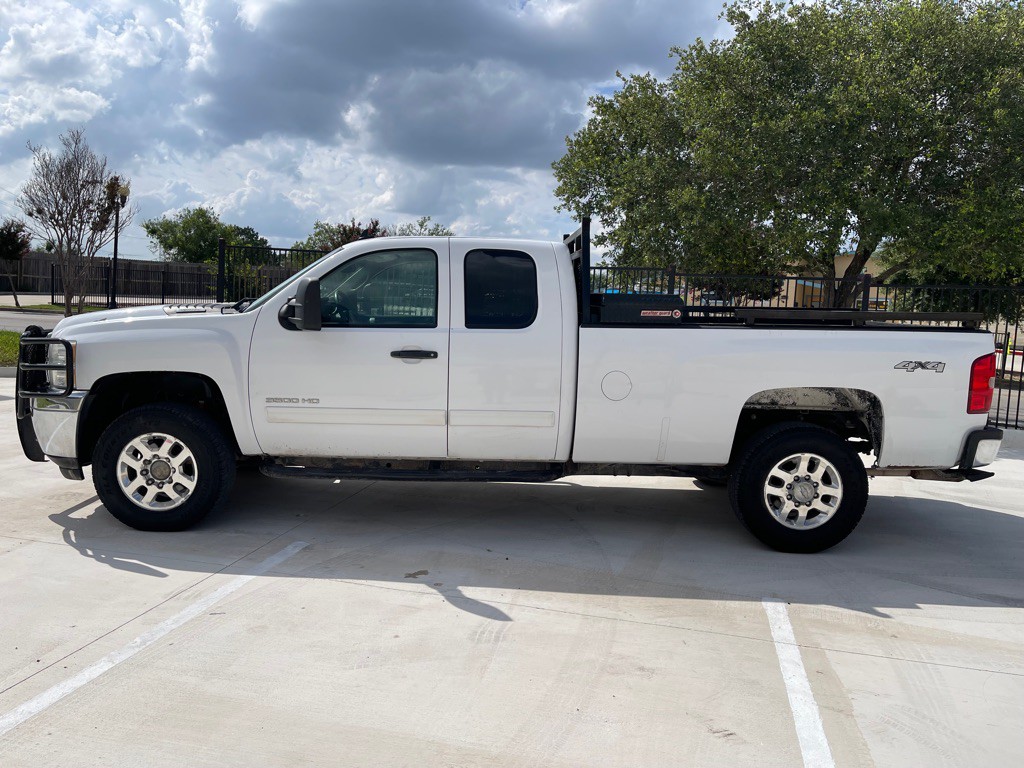 2013 Chevrolet Silverado 1500 Image 2