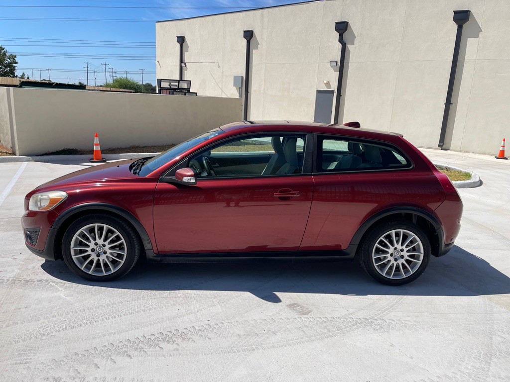 2011 Volvo C30 Image 2