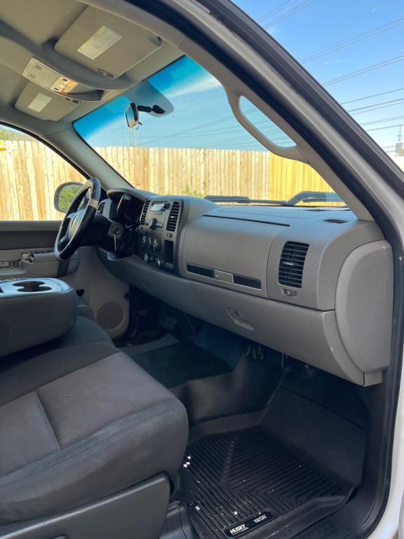 2010 Chevrolet Silverado 1500 Image 13