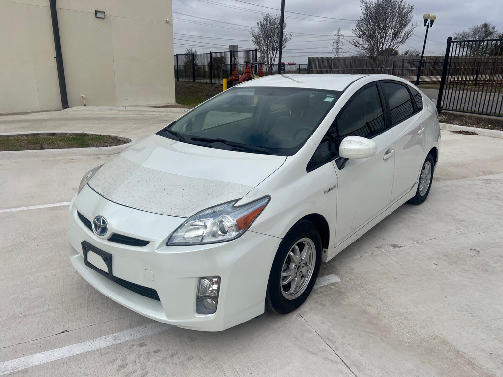 2011 Toyota Prius Image 2