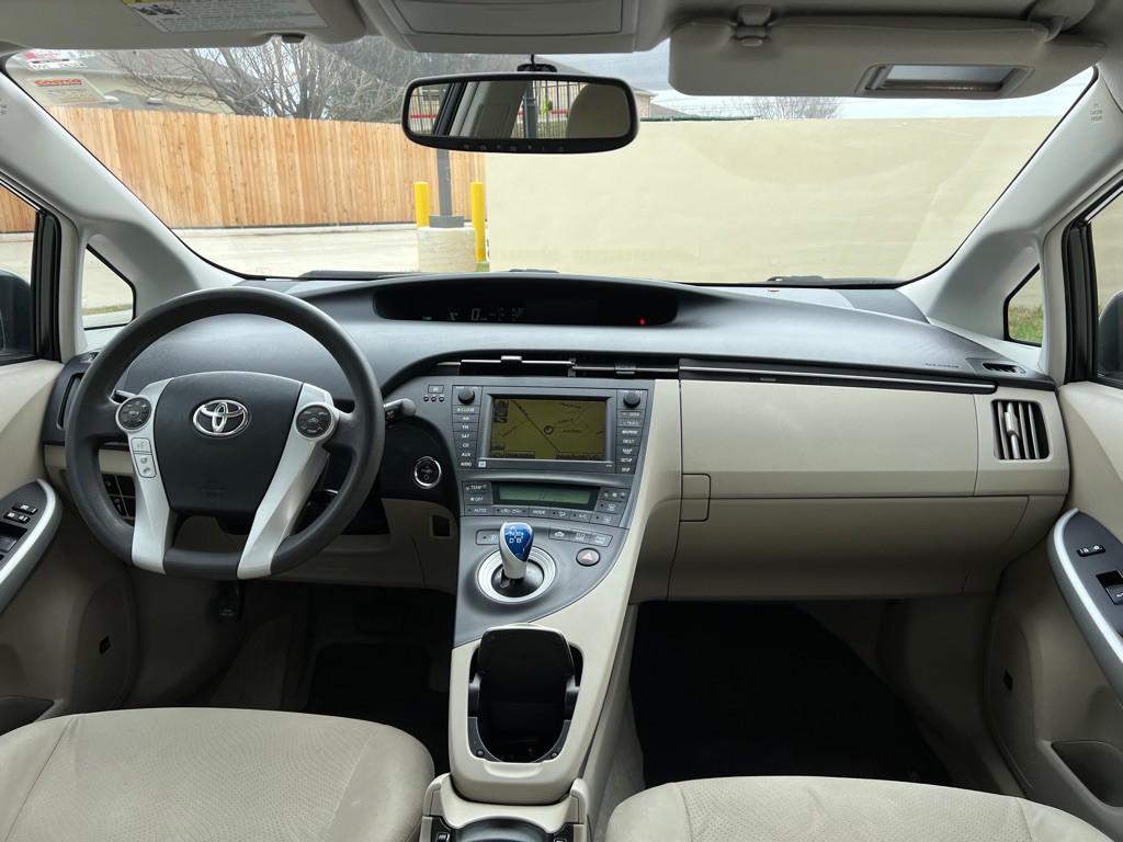 2011 Toyota Prius Image 15