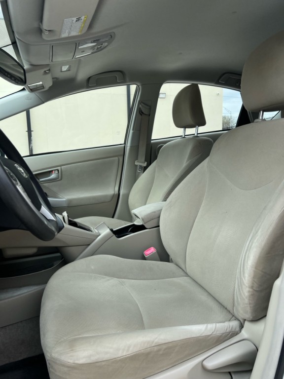 2011 Toyota Prius Image 18