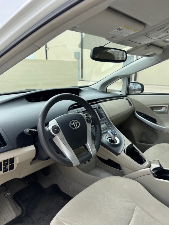 2011 Toyota Prius Image 19