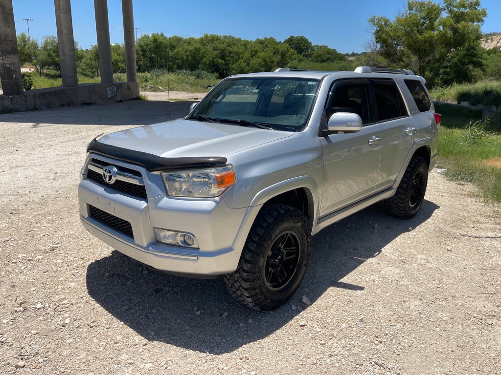 2012 Toyota 4Runner Image 2