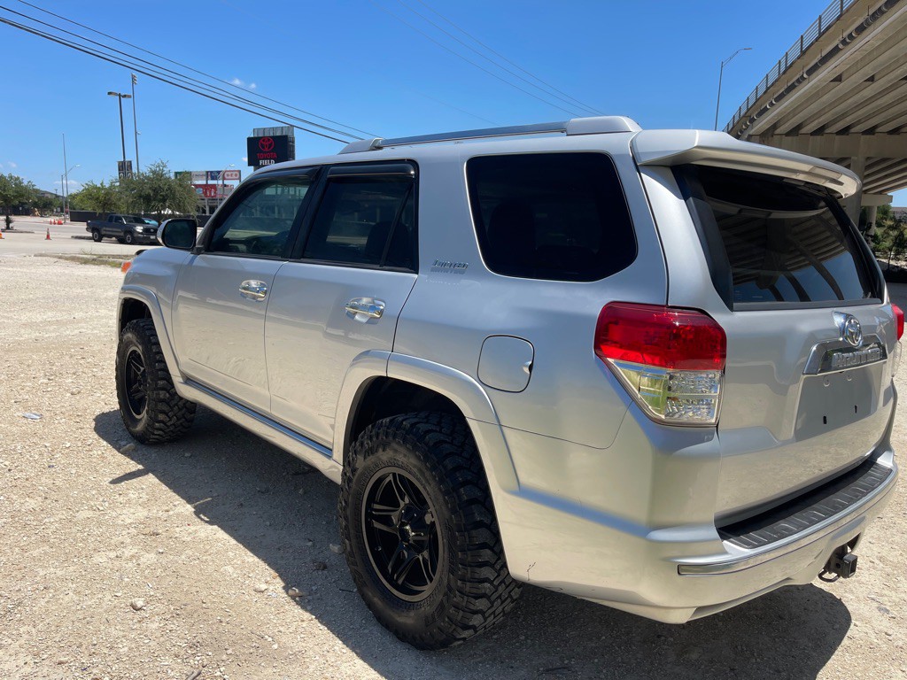 2012 Toyota 4Runner Image 10