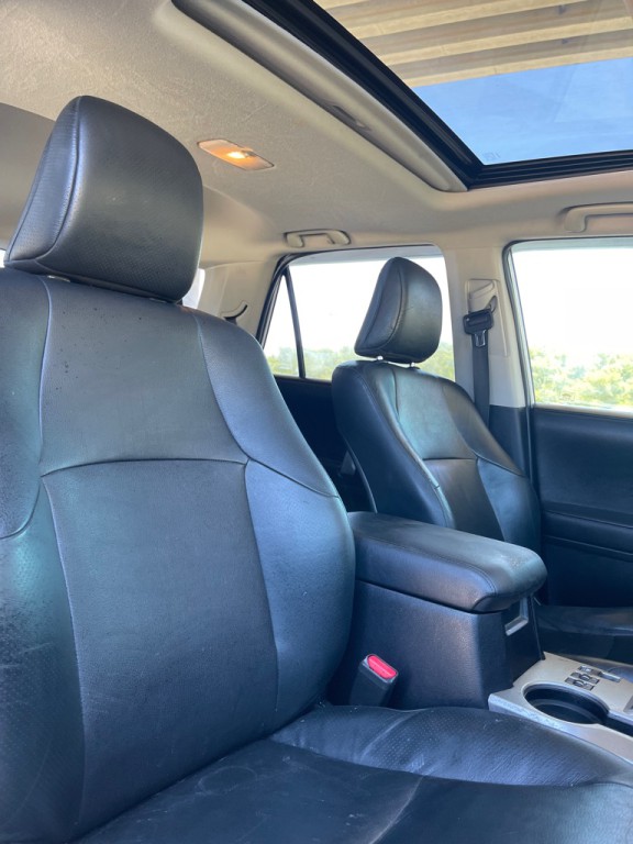 2012 Toyota 4Runner Image 17