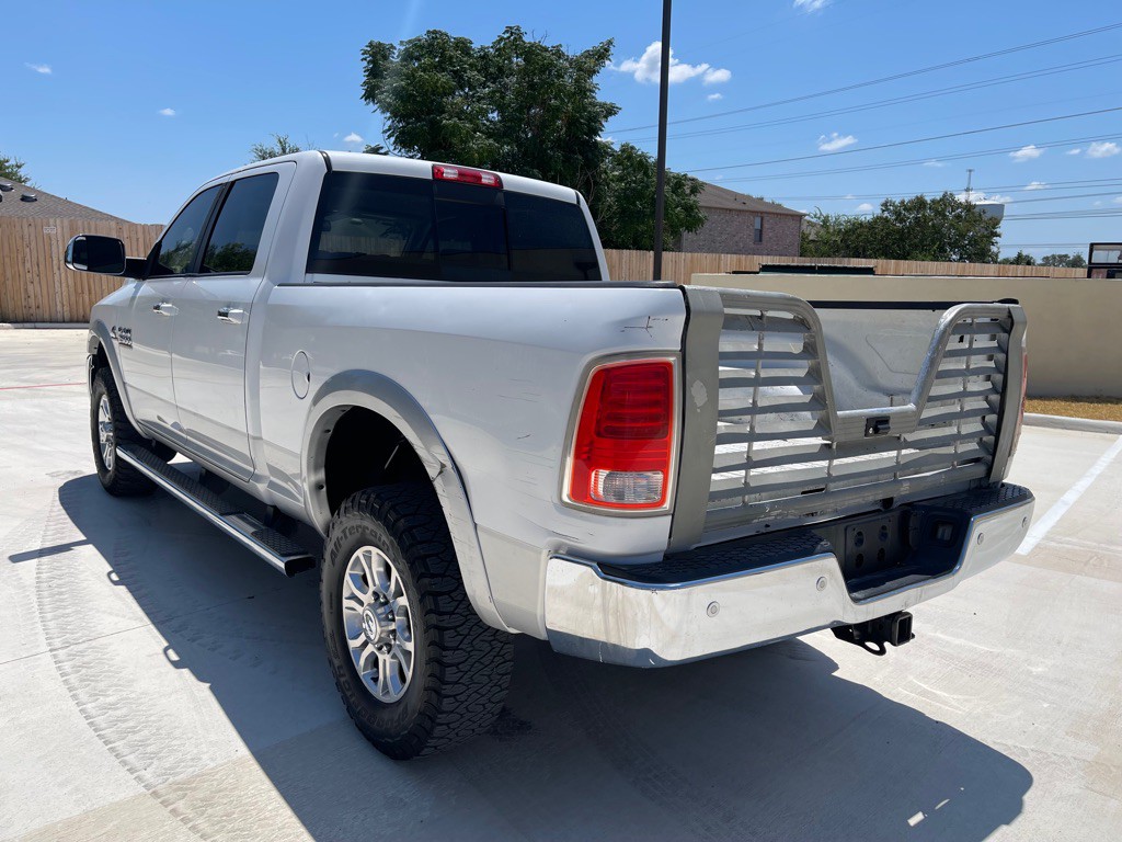 2016 RAM 2500 Image 3