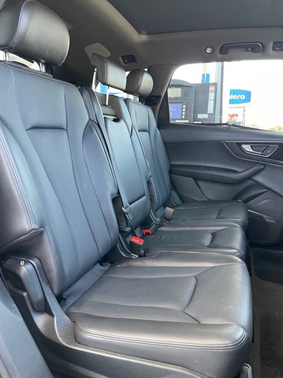 2018 Audi Q7 Image 12