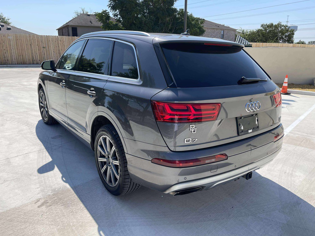 2018 Audi Q7 Image 26