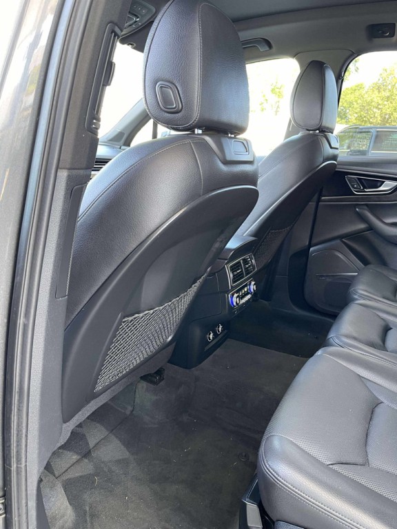 2018 Audi Q7 Image 37