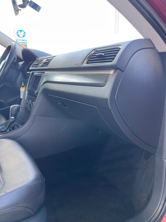 2018 Volkswagen Passat Image 13