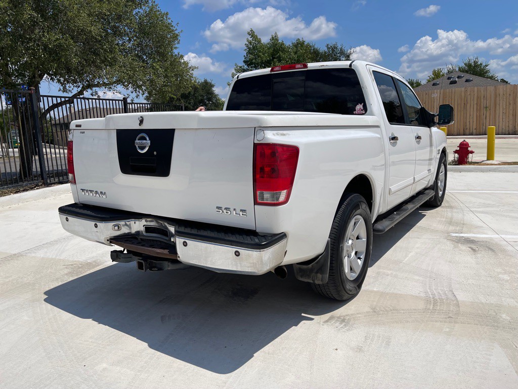 2004 Nissan Titan Image 4