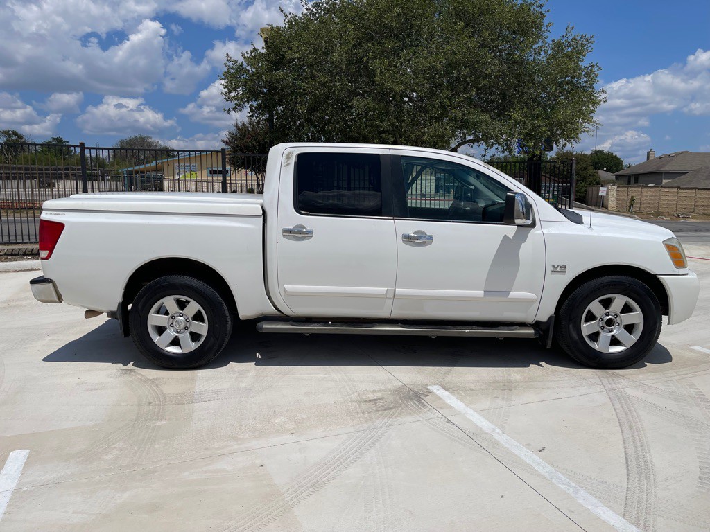 2004 Nissan Titan Image 5