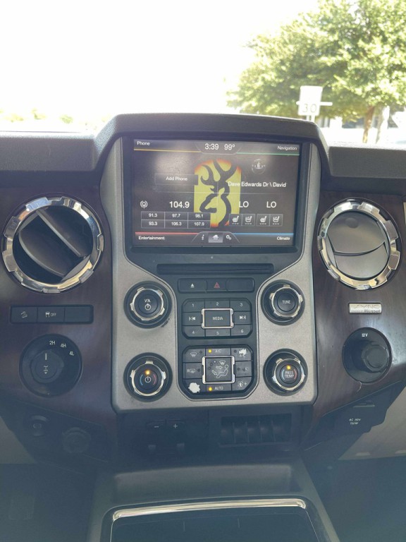 2015 Ford F-250 Image 18