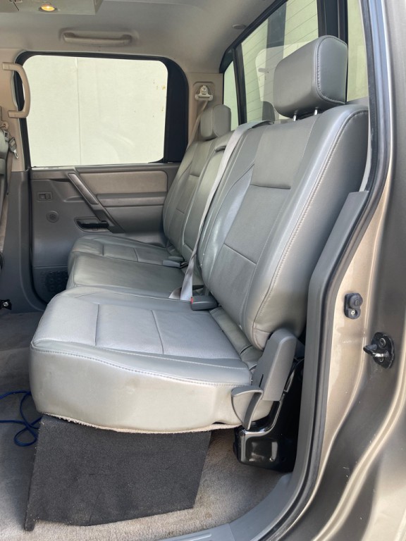 2007 Nissan Titan Image 7