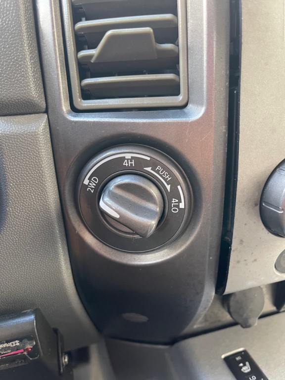 2007 Nissan Titan Image 16