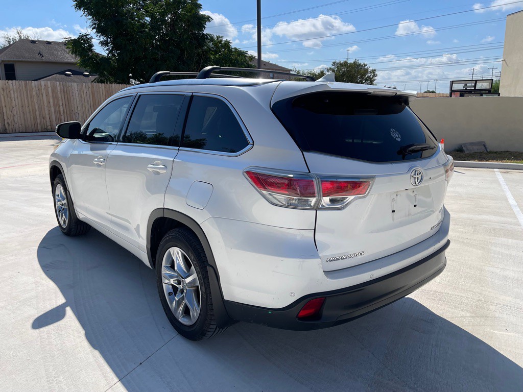 2014 Toyota Highlander Image 3