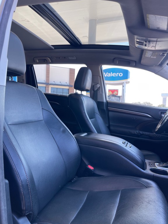 2014 Toyota Highlander Image 14