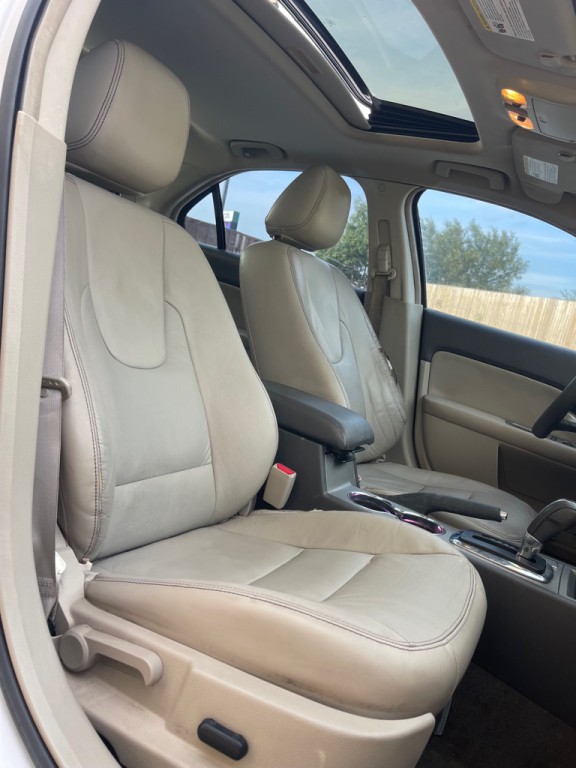 2010 Ford Fusion Image 13