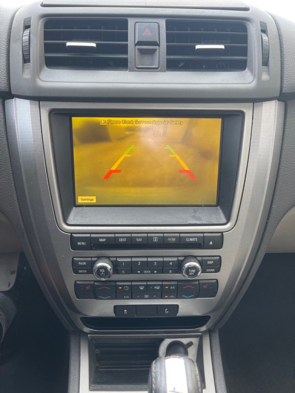 2010 Ford Fusion Image 18
