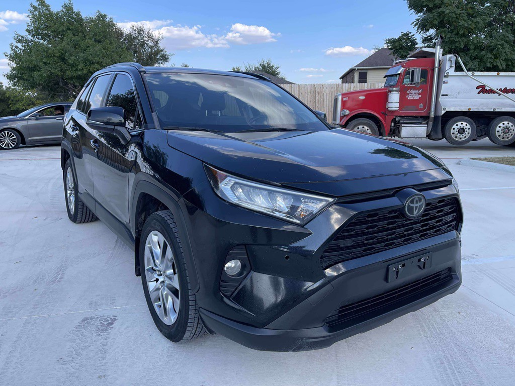 2020 Toyota Rav4 Image 2
