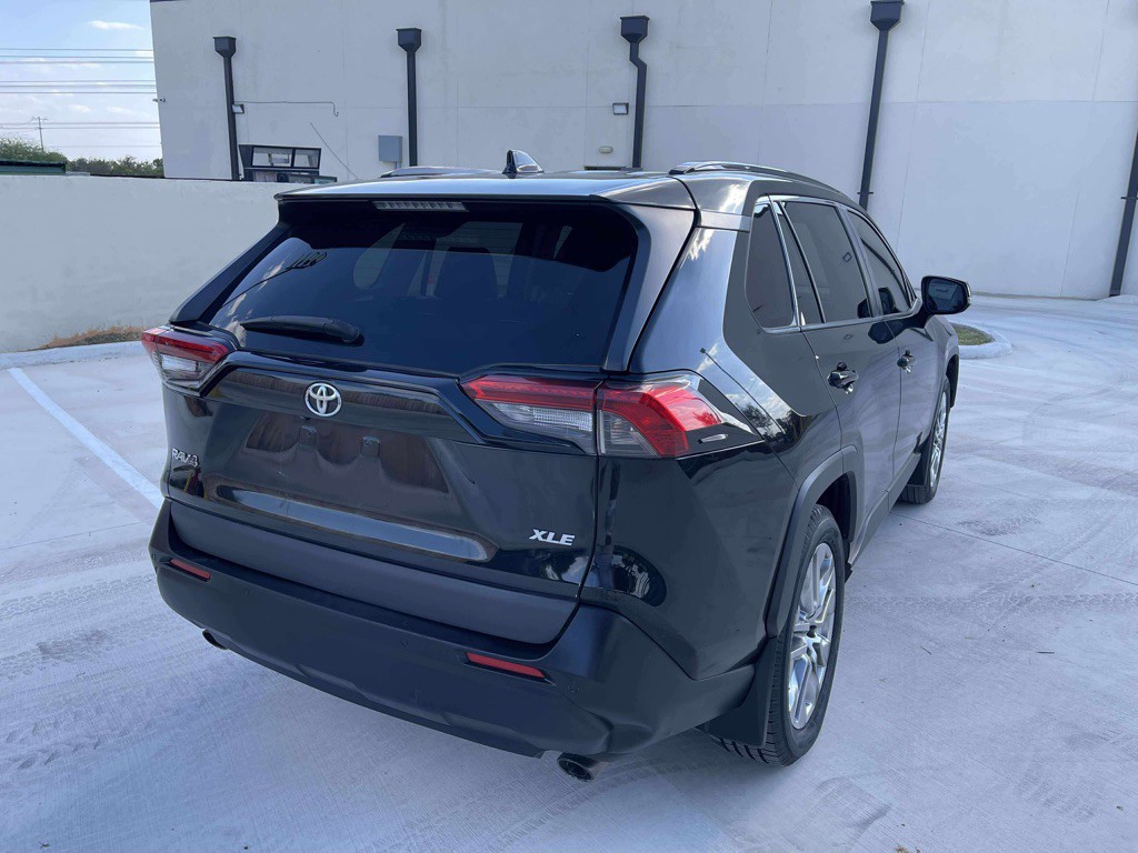 2020 Toyota Rav4 Image 7