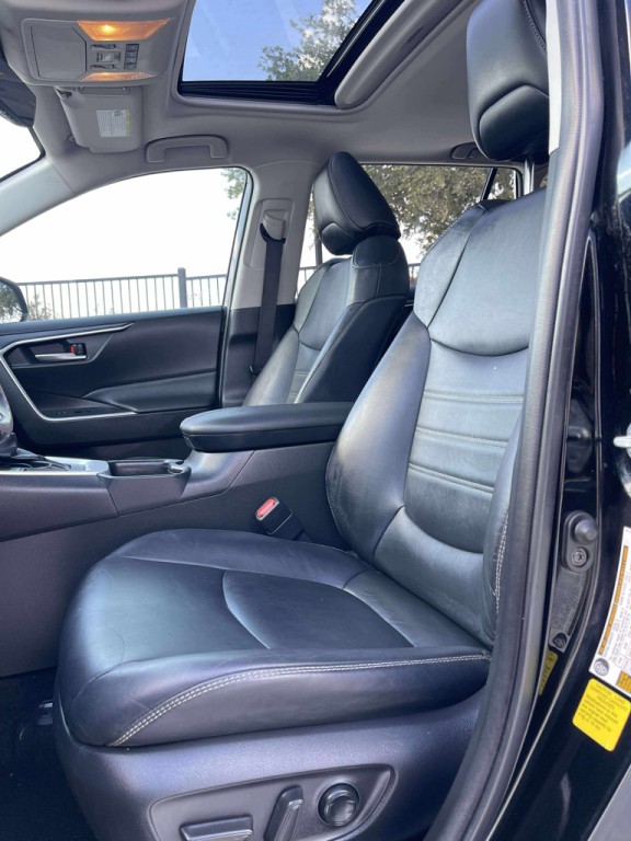 2020 Toyota Rav4 Image 8