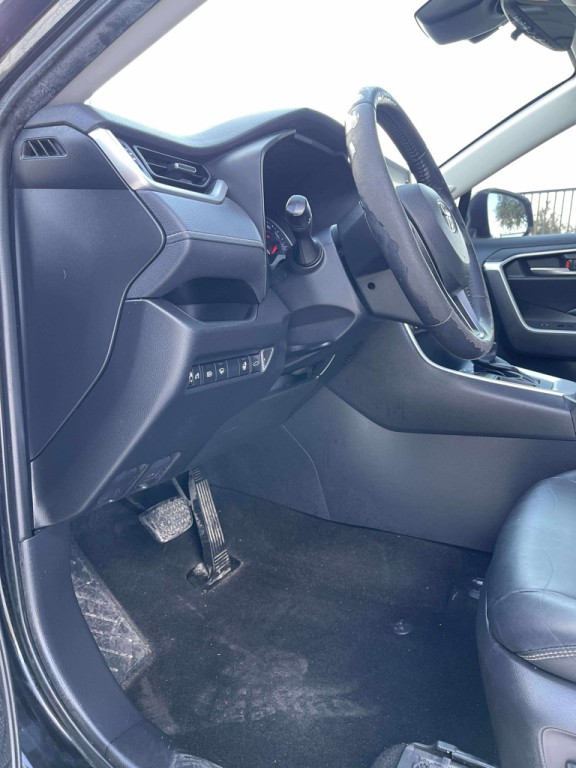 2020 Toyota Rav4 Image 9