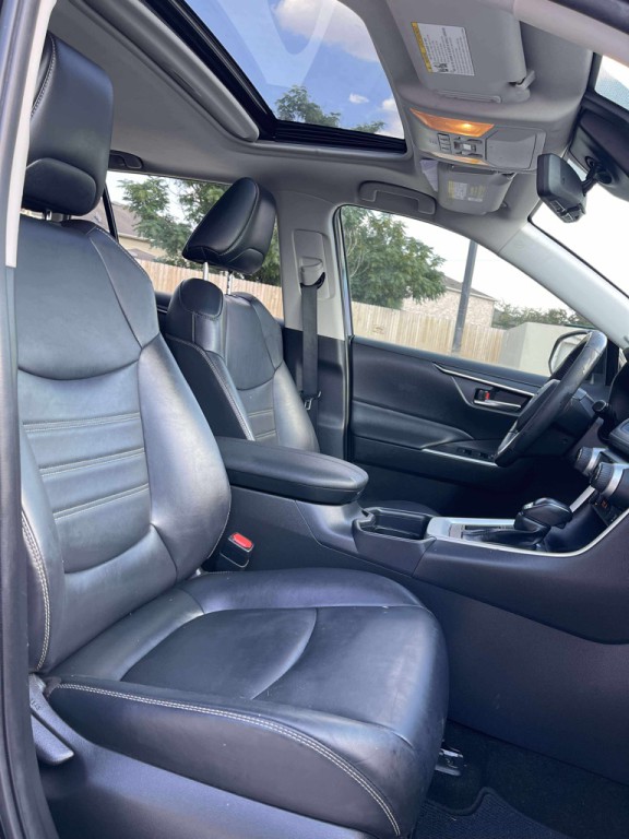 2020 Toyota Rav4 Image 17