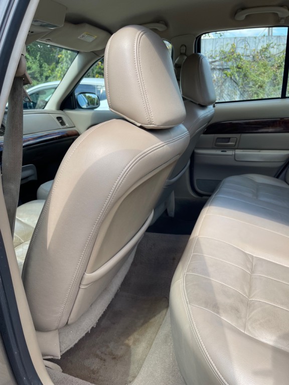 2004 Mercury Grand Marquis Image 7