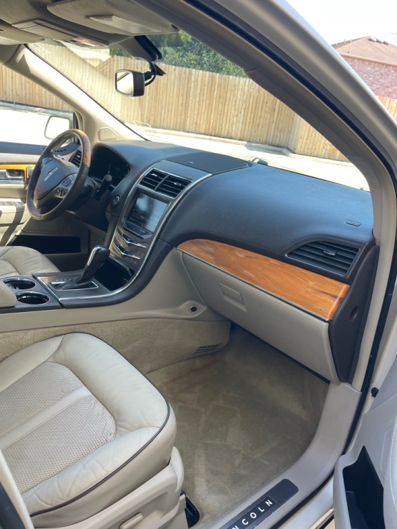 2014 Lincoln MKX Image 17