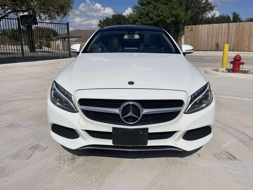 2017 Mercedes-Benz C-Class Image 1