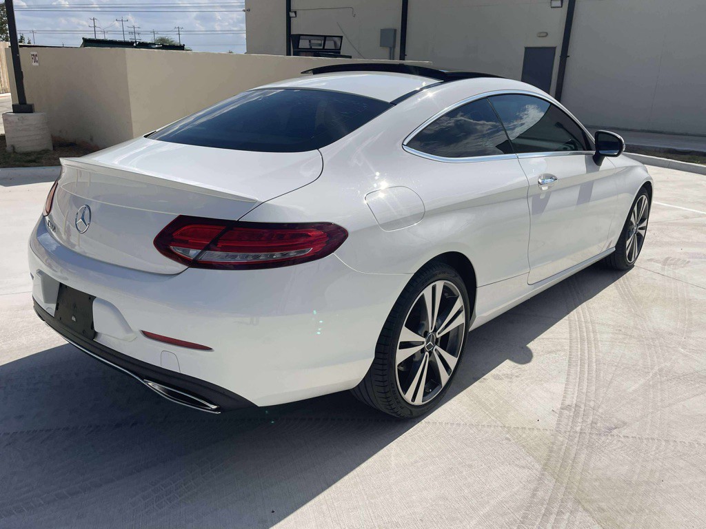 2017 Mercedes-Benz C-Class Image 9