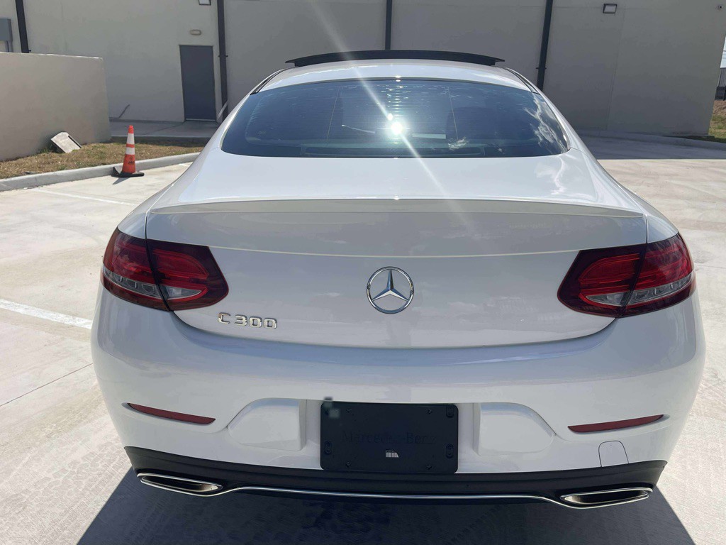 2017 Mercedes-Benz C-Class Image 11