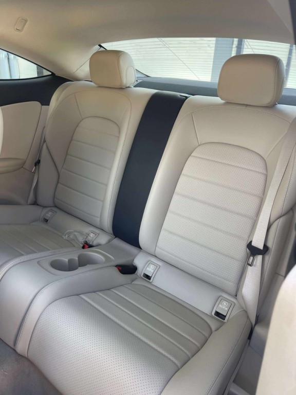 2017 Mercedes-Benz C-Class Image 12